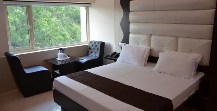 โฮเต็ล รอยัล พาร์ค 22 Hotel จัณฑีครห์ ภายนอก รูปภาพ