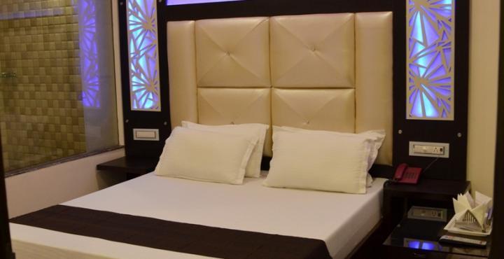 โฮเต็ล รอยัล พาร์ค 22 Hotel จัณฑีครห์ ภายนอก รูปภาพ