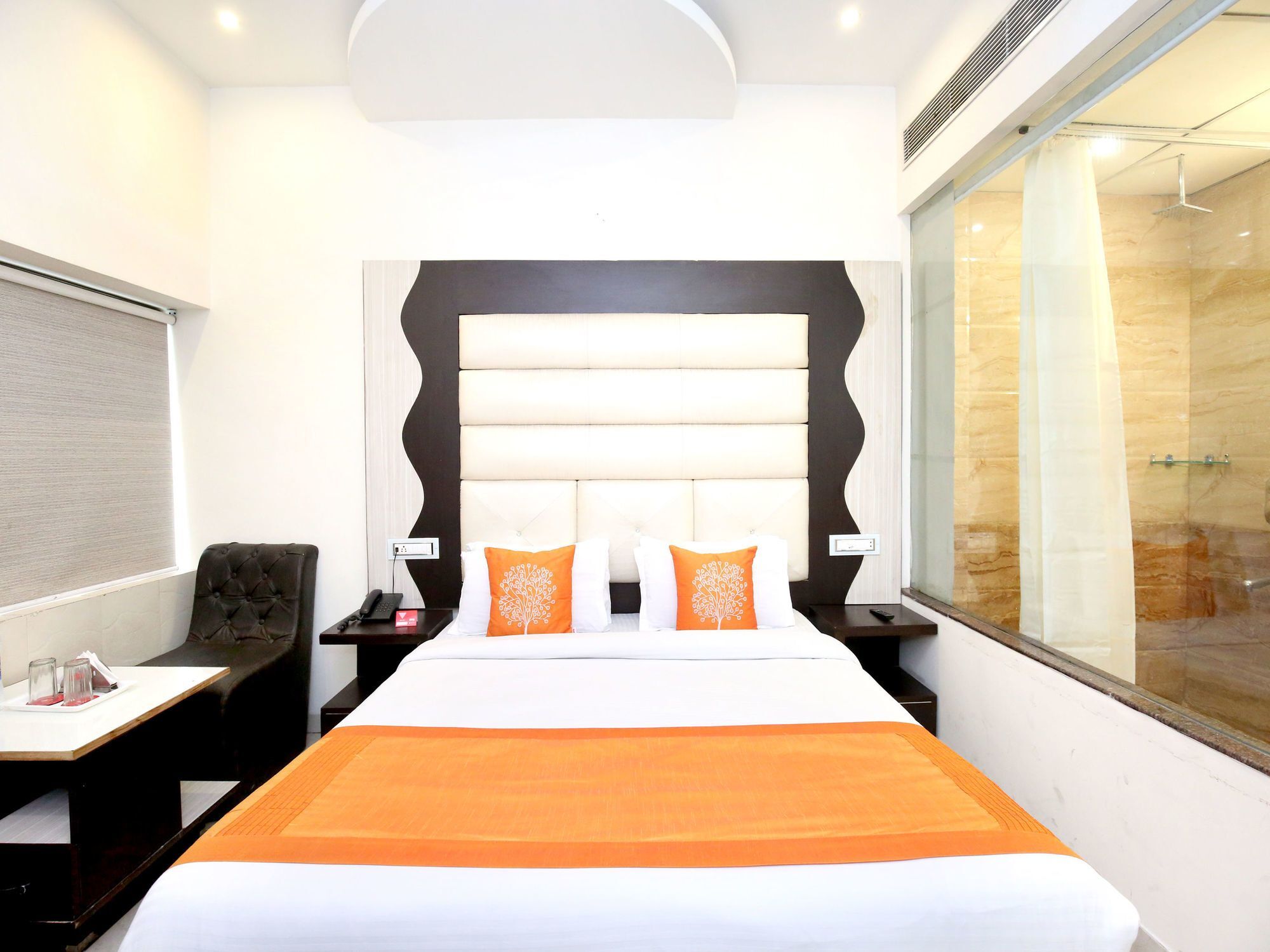 โฮเต็ล รอยัล พาร์ค 22 Hotel จัณฑีครห์ ภายนอก รูปภาพ