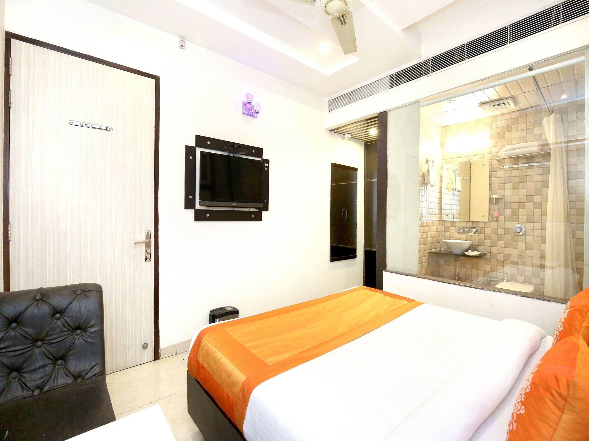 โฮเต็ล รอยัล พาร์ค 22 Hotel จัณฑีครห์ ภายนอก รูปภาพ